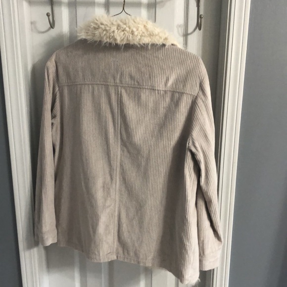 Kut from the Kloth Faux Fur Lined Classic Corduroy Shacket in Grey - Picture 8 of 10
